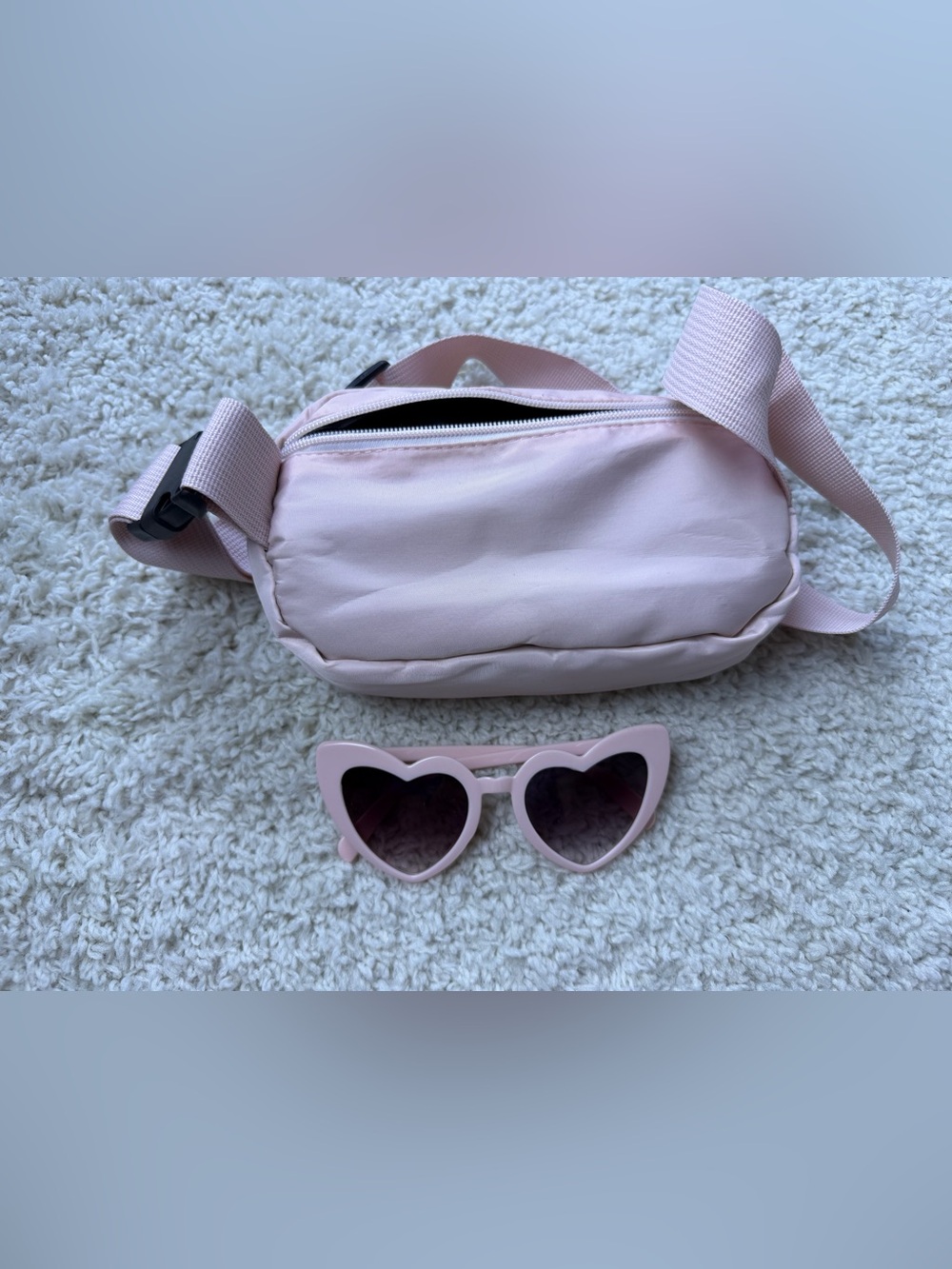 Pearl-Embellished Pink Crossbody Belt Bag - Picture 3 of 9